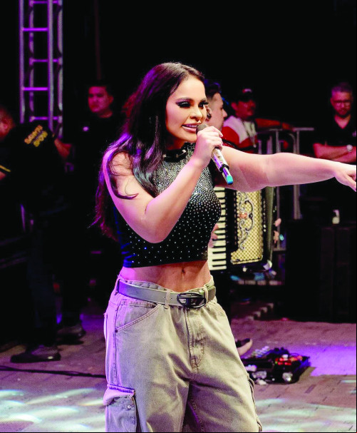 Samyra Show se apresenta hoje, no Festival de Folguedos de União.