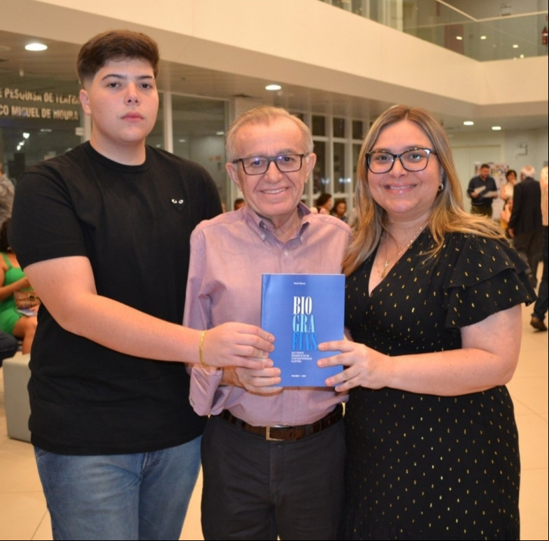 Livro Biografias - (Mauro Veras)