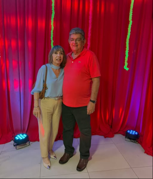 #Prévias - Um click dos queridos o vice-comodoro do Iate Clube de Teresina - by  Tarcísio Freire & Carmelita Freire em noite de lançamento das prévias do Iate Clube de Teresina. Grazie pelo Convite. Chics!!! - (Arquivo Pessoal)
