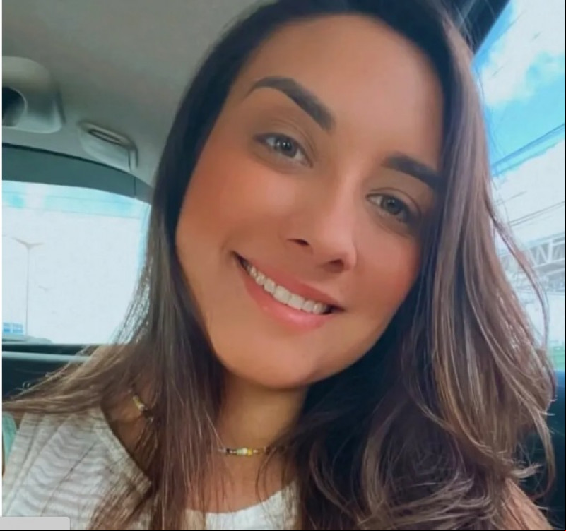 Flávia Wanzeler estava no carro com o namorado quando foi abordada pelos criminosos - (Reprodução/Redes Sociais)