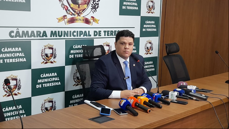 Leôndidas Júnior assume vaga na Câmara de Teresina após prisão de Tatiana Medeiros