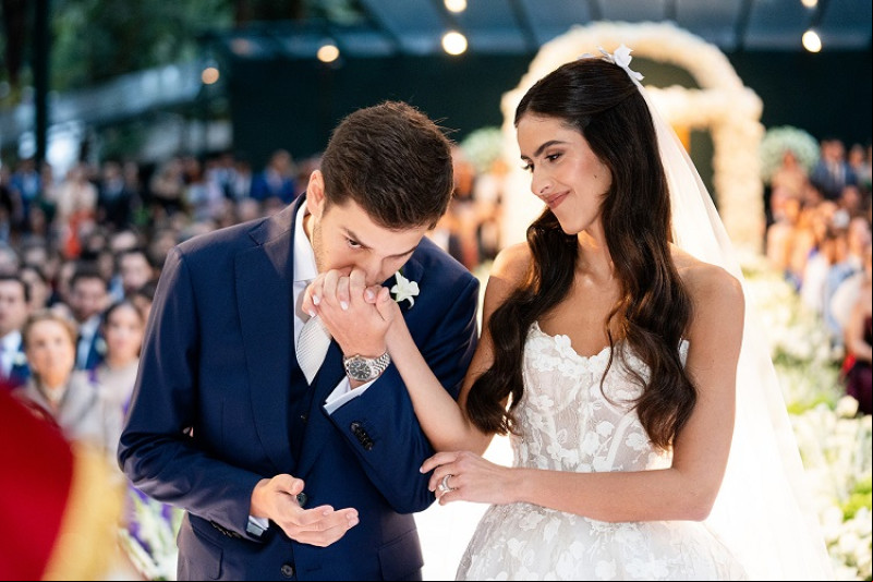 #Casamento - Um click dos médicos Pedro Henrique Brito & Eliane Nogueira disseram SIM ao amor com festa que movimentou as sociedades paulista e piauiense em Sampa. O enlace foi realizado na Fundação Maria Luísa e Oscar Americano, em São Paulo.  Chics!!! - (RICKY ARRUDA)
