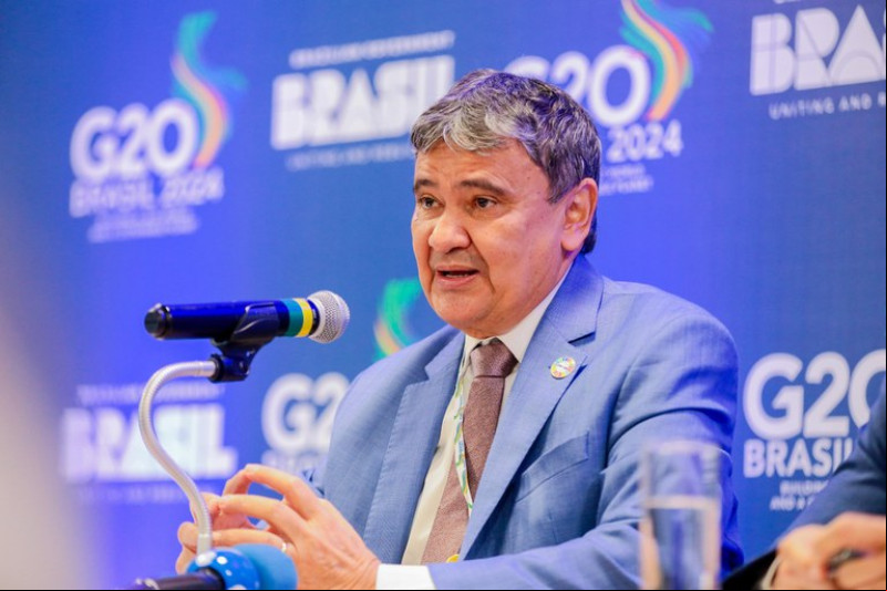 Wellington Dias lança programa de qualificação profissional para inscritos no CadÚnico no Piauí