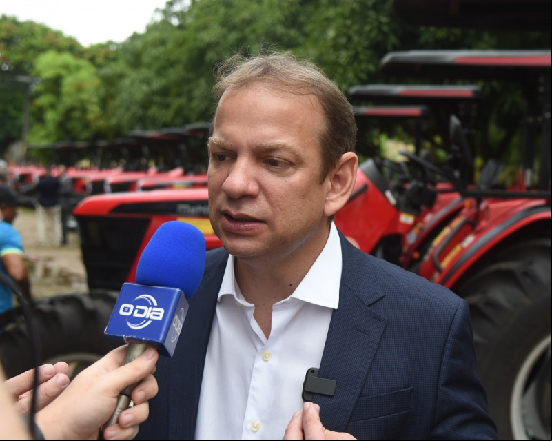 Deputado Castro Neto critica divisão política do país e declara apoio a decisão do TSE que cassou Dallagnol