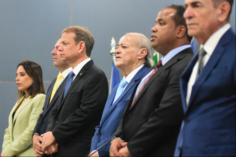 Na abertura do ano legislativo, Enzo Samuel reafirma querer “convergir forças” com Silvio Mendes