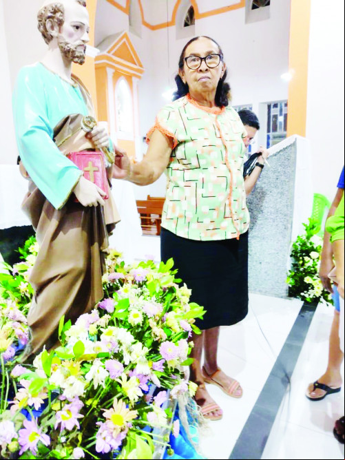 Toda felicidade do mundo para minha mãe, a professora  Jesus Cardoso. que domingo (10)completou mais um ano de vida, Mãe que Deus,Nossa Senhora e Forças em sua infinita bondade lhe concedam, saúde,paz,felicidade e vida longa. - (Daniel Cardoso)