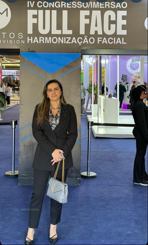 A Drª Joice Fenelon - by PhysioDermus - no IV Congresso / Imersão Full Face - Harmonização Facial