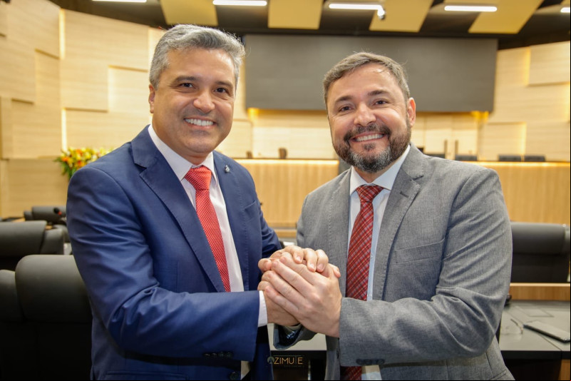 Rafael Fonteles confirma Dr. Vinícius como líder do governo na Alepi