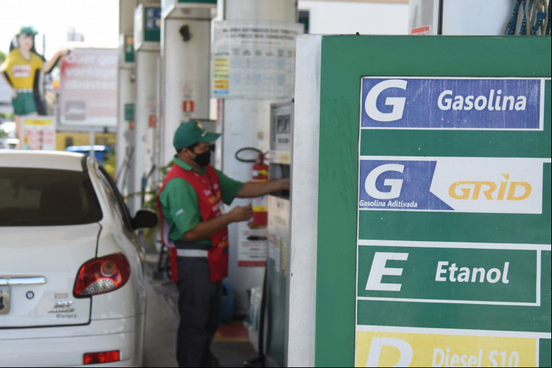 Petrobras reduz preço do diesel a partir desta terça (1º)