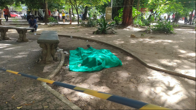Homem é espancado e morre na praça João Luís - (Pedro Cardoso/ODIA)