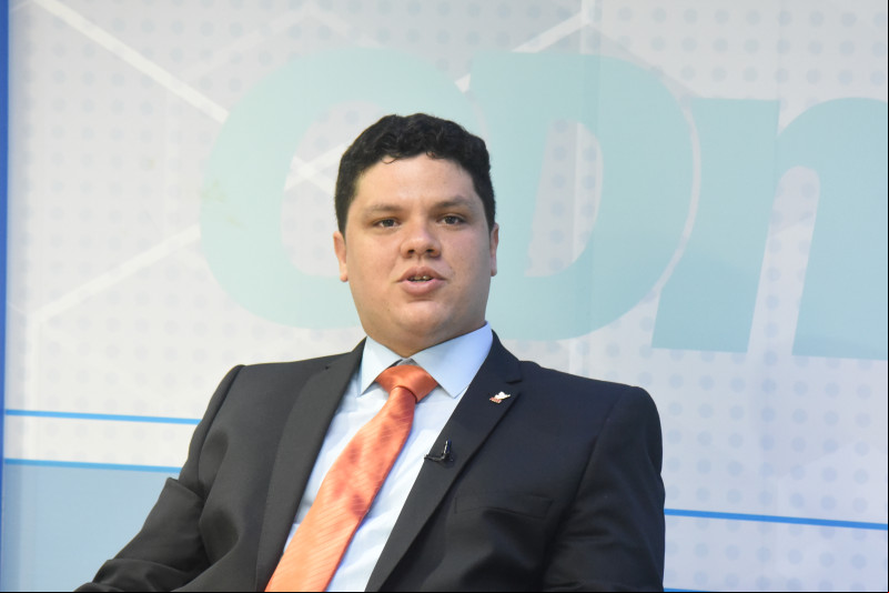 PSB se reestrutura no Piauí e mira eleições de 2026 com chapa para deputado federal, aponta Leôndidas Júnior