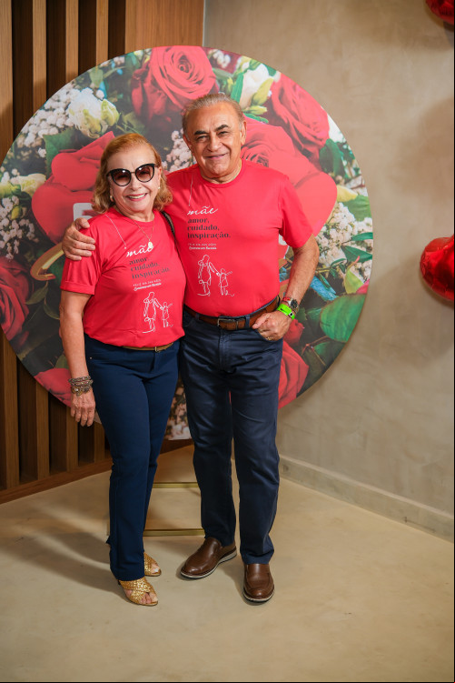 #AlmoçodasMês - Um click dos queridos Socorro Santos & Adão Rodrigues, no nosso evento do dia 24/5 (Sábado) - Almoço Festivo - 'Mês das Mães', para comemorar a vida, o amor, o encontro, a confraternização e as amizades para criarmos memórias. Chics!!! - (Tibério Hélio)