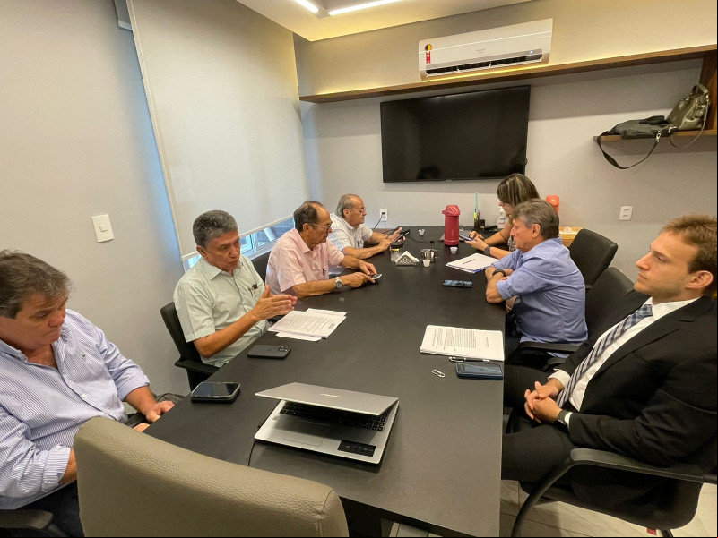 Sílvio Mendes assume União Brasil e mantém partido na oposição em Teresina