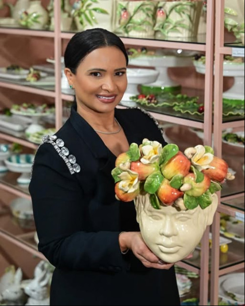 #Book Mulheres de Fibra - Hoje (19) às 17h, é lançado o Book Mulheres de Fibra - e a empresária Carla Caroline Rosado é um dos destaques do Book Mulheres de Fibra - recebe a homenagem, na Tidelli Itaim, em São Paulo. Chics!!! - (Arquivo Pessoal)