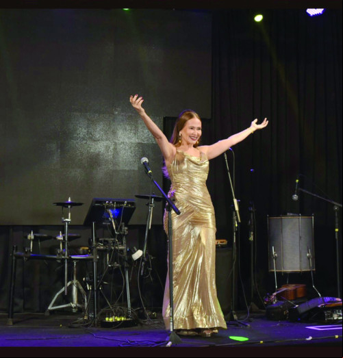 Van Fernandes, presidente do Grupo Vanguarda, celebra seus 60 anos em grande estilo