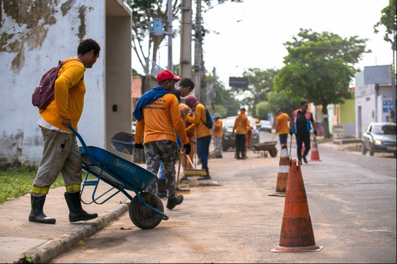 Operação de limpeza intensificada no município - (CGCOM Timon)