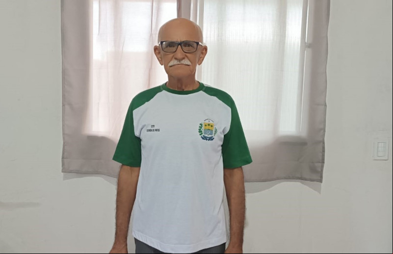 Idoso de 74 anos, estudante do EJA, é aprovado em Ciências Biológicas na UFPI
