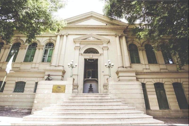 Um palácio no centro de Teresina
