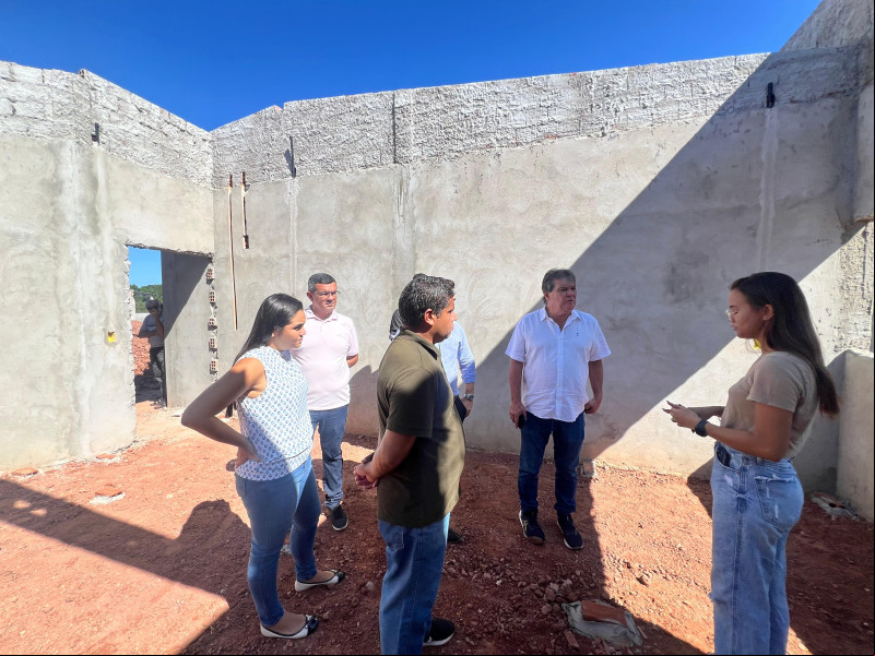 Prefeito de União visita obra de escola orçada em R$ 3 milhões no Bairro São Pedro