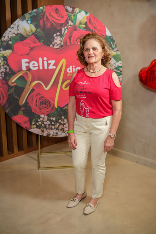 #AlmoçodasMães - Um click da querida Joice Viana Nunes no nosso evento Almoço Festivo - 'Mês das Mães', no dia 24/5. Chics!!! - (Tibério Hélio)