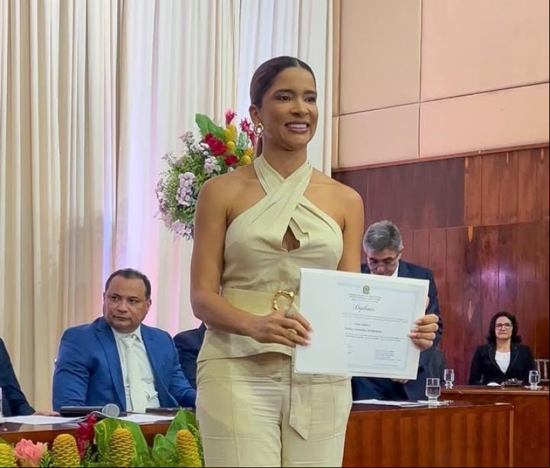 Tatiana Medeiros é diplomada pelo TRE-PI - (Reprodução/Redes sociais)