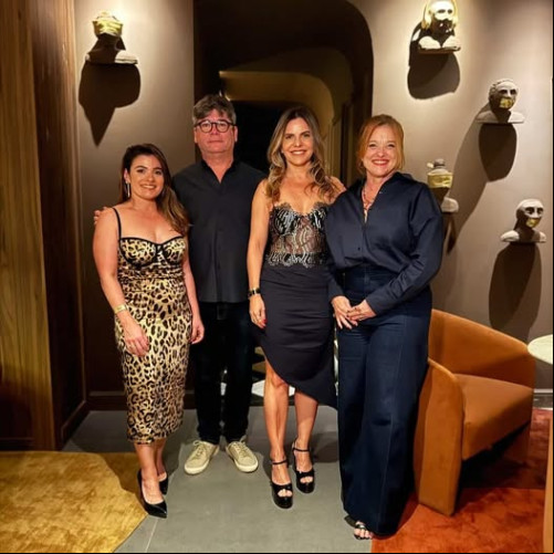 Click dos queridos Elisabeth Sá * Ricardo Santos * Idalina Dantas e Larissa Mendes no Forma Bliss o espaço de eventos da Forma Eventos o Bar Secreto na Casacor Piauí 2025