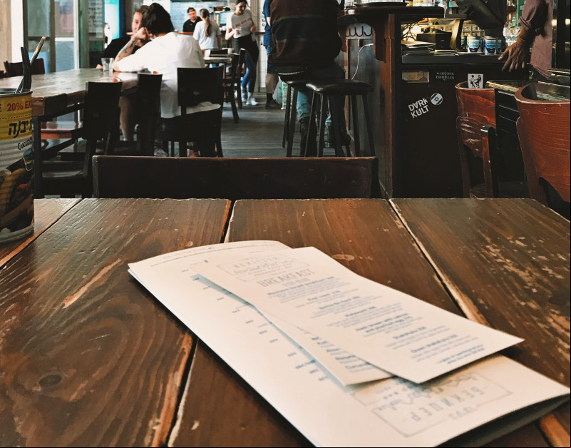 Lei que exige opções de cardápios impressos em restaurantes é sancionada no Piauí