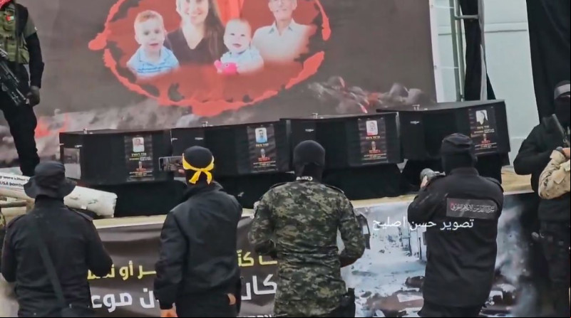Hamas entrega corpos de quatro reféns israelenses; entre eles um bebê de 8 meses