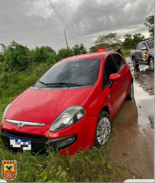 Suspeito de assalto morre ao trocar tiros com a polícia na zona rural de Teresina