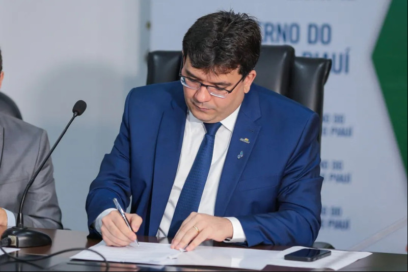 Piauí terá seis concursos públicos em 2025, confirma Rafael Fonteles