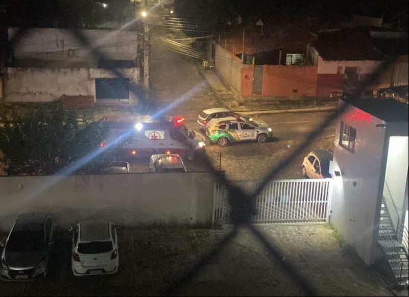 Homem é raptado em frente a condomínio onde blogueira foi agredida, na zona Leste de Teresina