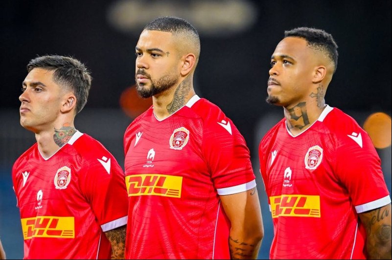 Atacante piauiense é campeão e artilheiro no futebol árabe