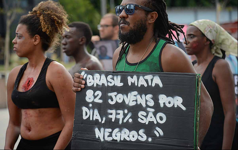 No Brasil, polícia executou 778 mil jovens negros nos últimos 20 anos - (Fernando Frazão/Agência Brasil)