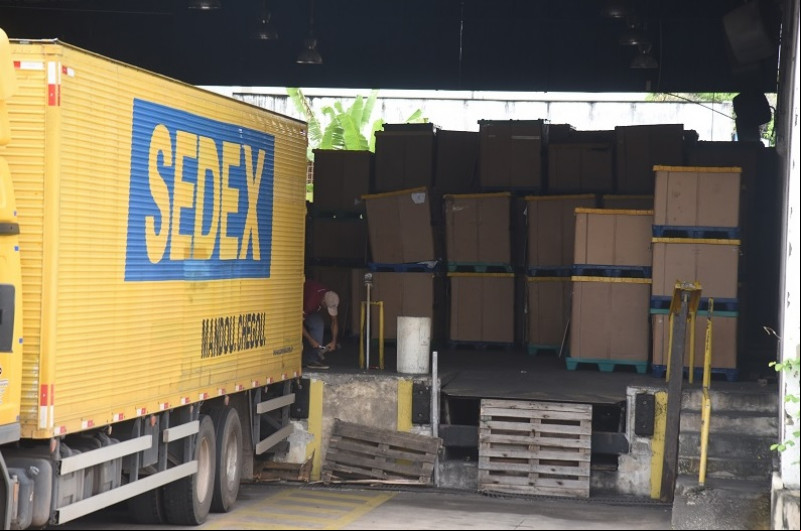 Produtos podem ser devolvidos peloCorreios - (Assis Fernandes/O Dia)