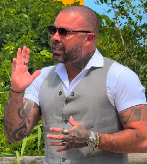 Ricardo Godoi era um empresário bem-sucedido no ramo de veículos de luxo. - (Reprodução/Instagram)