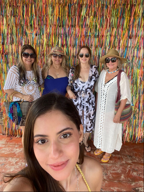 #Praia - Um click com as queridas Valdirene Melo, Ritinha Carmichael, Magnólia Soares de Macêdo e Camila Macêdo, em fim de semana na Praia do Coqueiro. Chics!!! - (Luciêne Sampaio)