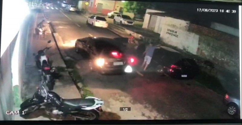 Vídeo mostra momento em que homem é morto a tiros na Vila da Paz. - (Reprodução / Redes Sociais)