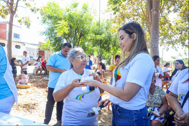 Distribuição do bolo - (Ascom)