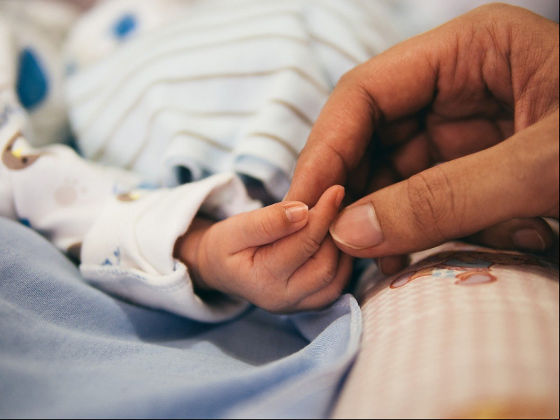 Transmissão vertical atinge a população infantil - (Reprodução/Pixabay)