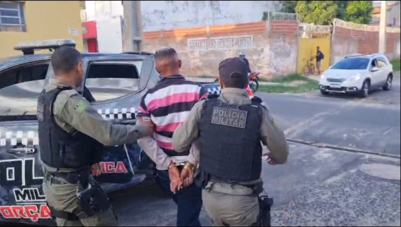 Homem é preso após tentar fugir da Central de Flagrantes em Teresina