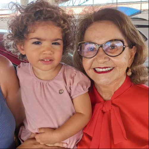  #Avó&Neta - Um click das queridas Josélia Dantas com a neta Alice em espaço badalado. Chics!!! - (Arquivo Pessoal)