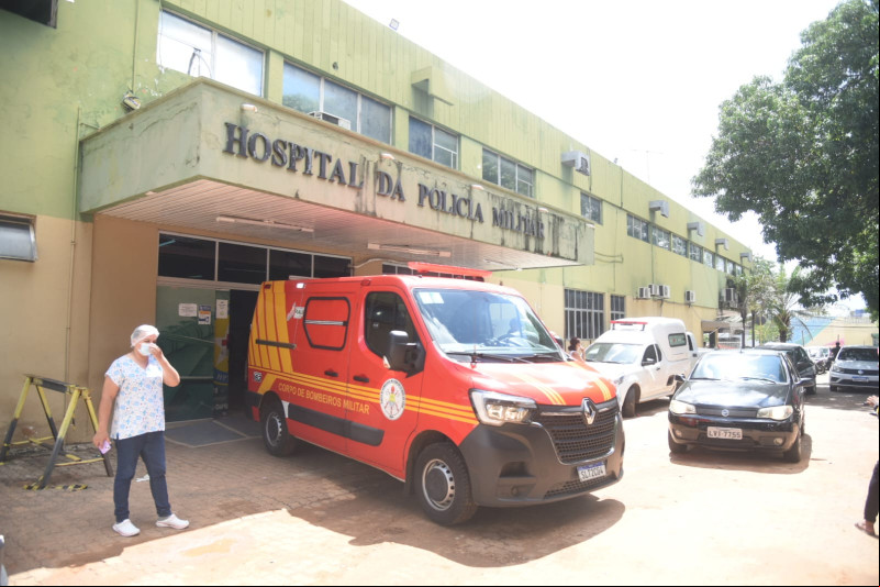 Vereadora Tatiana Medeiros deixa o HUT e é transferida para o Hospital da PM - (Assis Fernandes/O Dia)