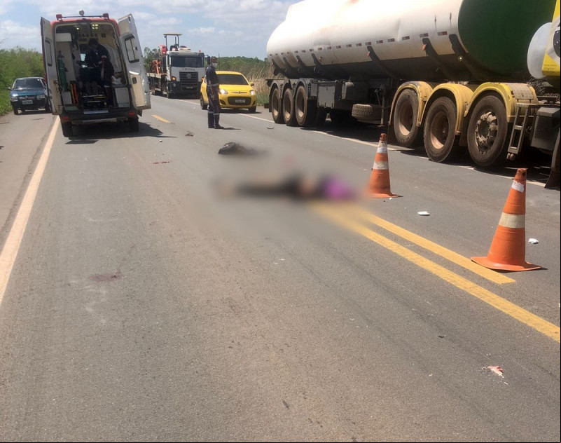 Mulher morre após ser atropelada por carreta em Campo Maior - (Reprodução)