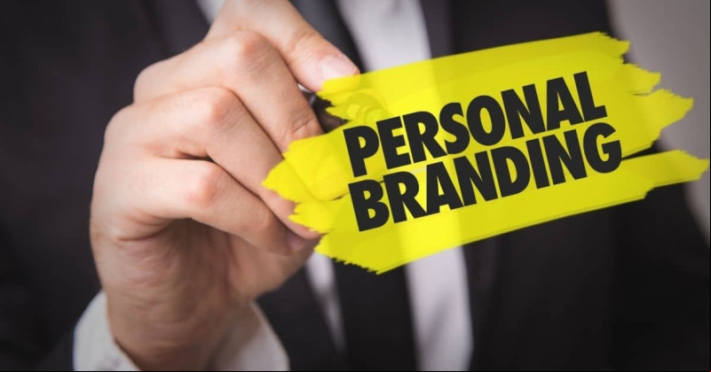 A sombra do esquecimento e a luz do sucesso: Uma história sobre Personal Branding