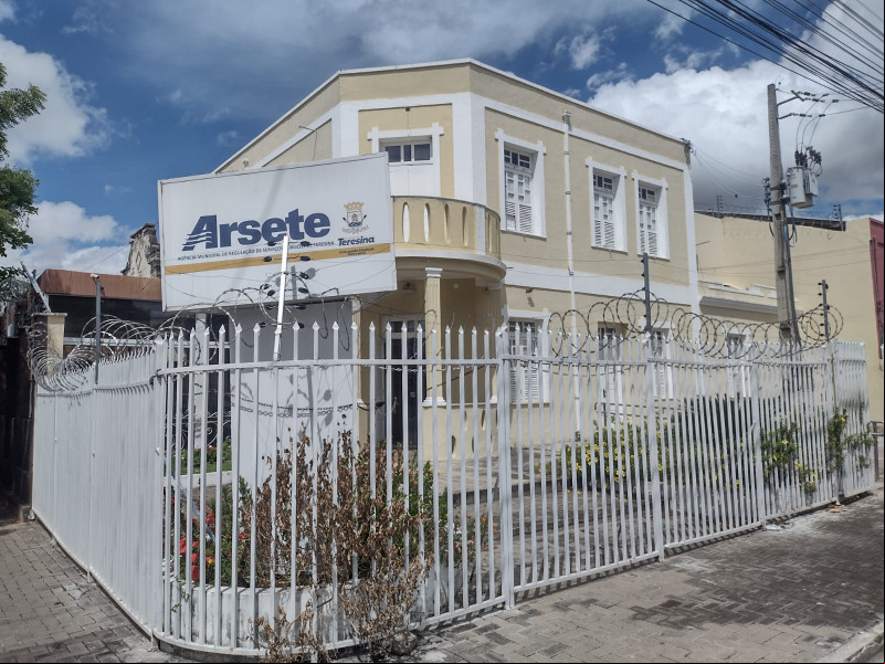 Arsete deverá enviar informações ao Legislativo - (André dos Santos / O DIA)