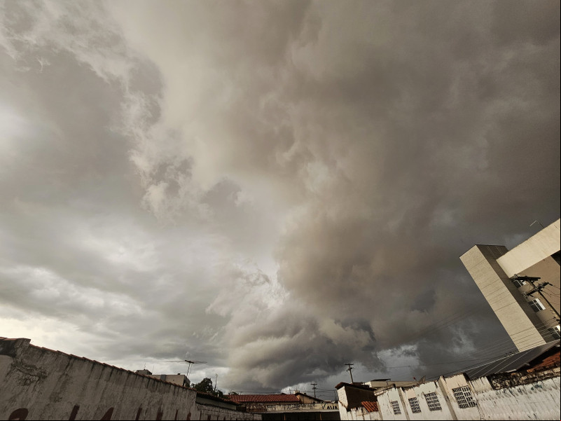Previsão do tempo: 26 cidades piauienses podem ter chuva nas próximas horas