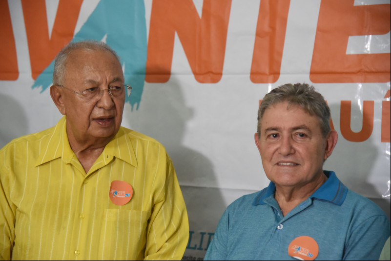 Dr. Pessoa oficializa Ricardo Bandeira como vice em chapa majoritária