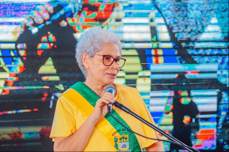 Regina Sousa, com a faixa de governadora do Piauí - (Ascom: Gabriel Paulino )