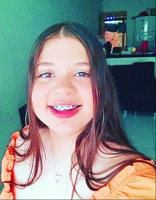 Amanhã é dia de parabéns para a princesa Shofia Miranda (filha do professor Jardel Miranda- diretor do Ceti Barão de Gurguéia de União) que completará seus 16 aninhos de vida. - (Arquivo Pessoal)