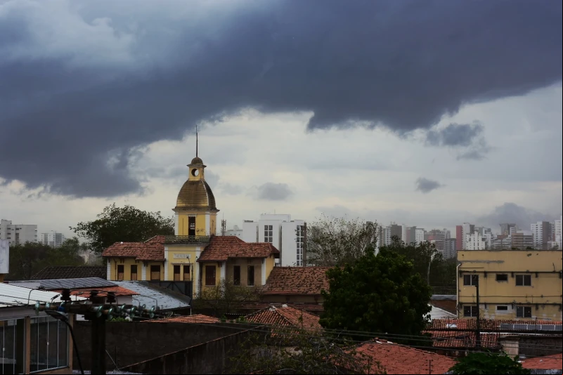 Teresina e 170 cidades do Piauí estão em alerta pera chuvas intensas neste fim de semana; veja lista